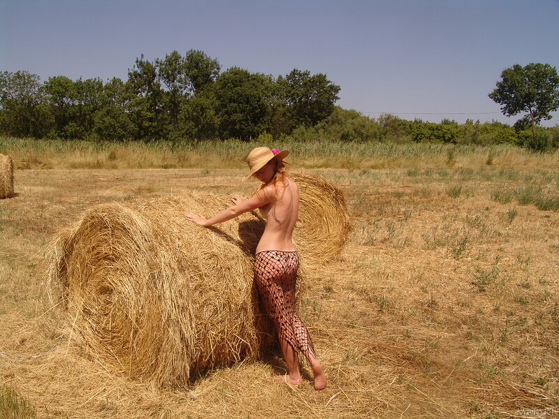 Селена, 22 года, 5 размер груди